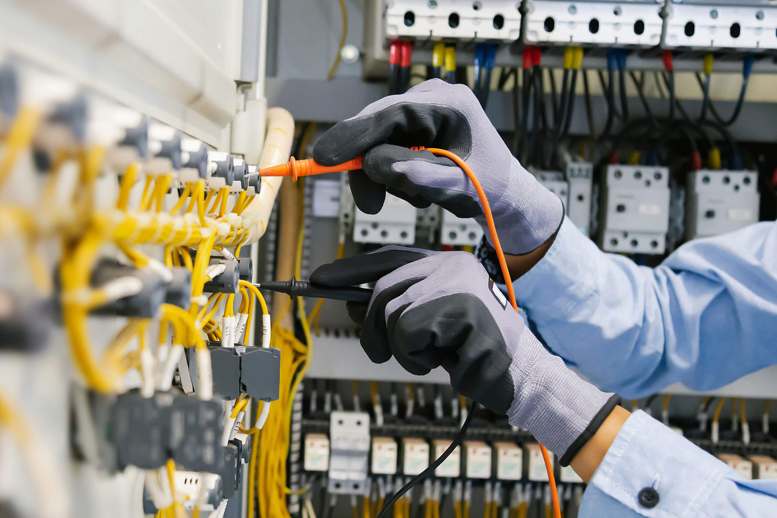 Wie sich Unternehmen optimal auf unangekündigte DGUV V3 Prüfungen vorbereiten können