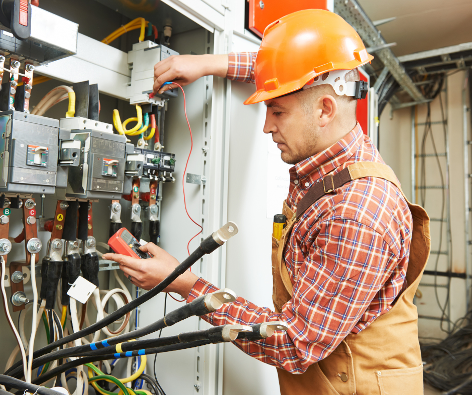 Prüfung ortsveränderlicher elektrischer Betriebsmittel: Vorteile für Arbeitgeber und Arbeitnehmer