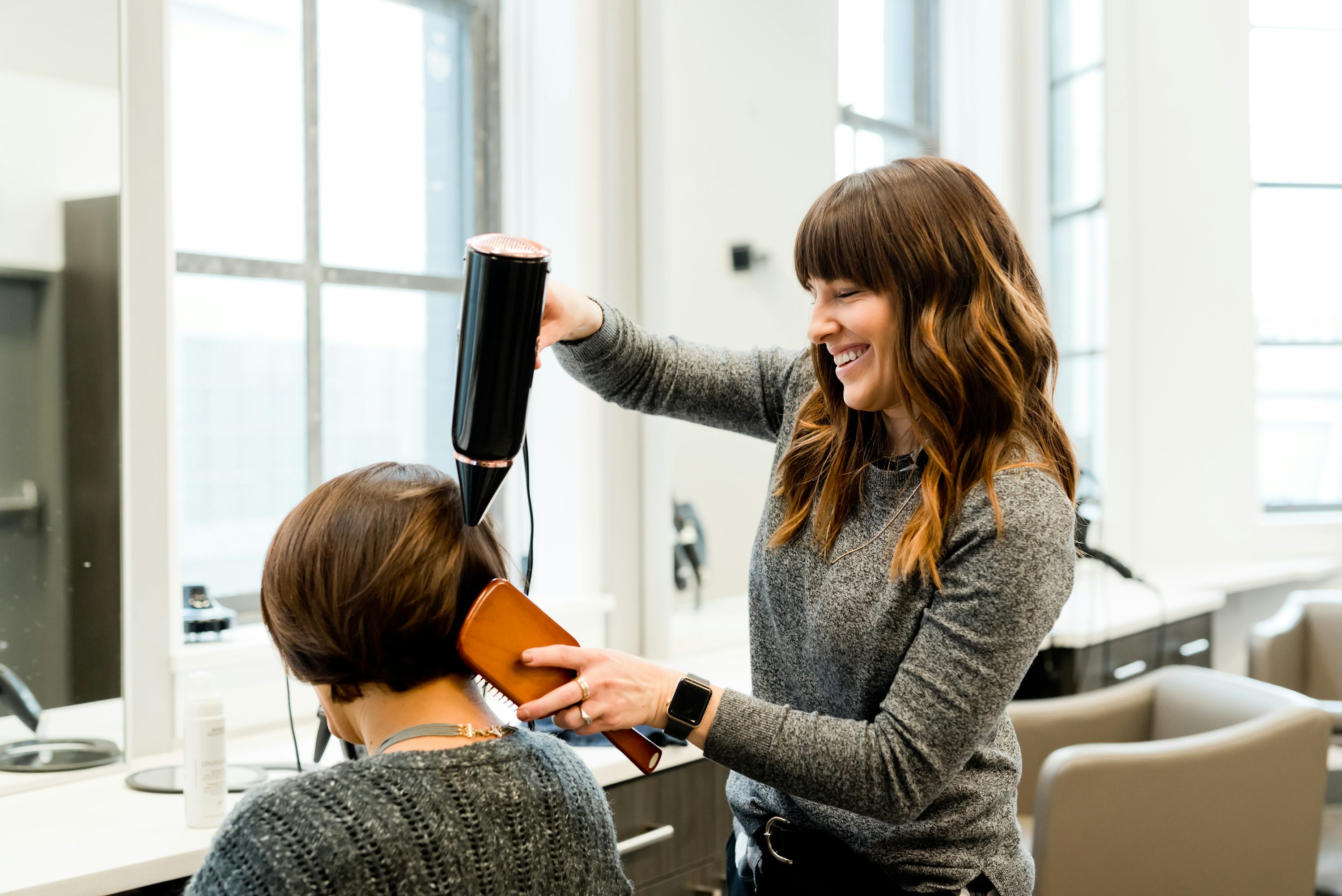 Luxuriöse Fußpflege Einrichtung & Friseureinrichtung – Direkt vom Profi-Fachhändler