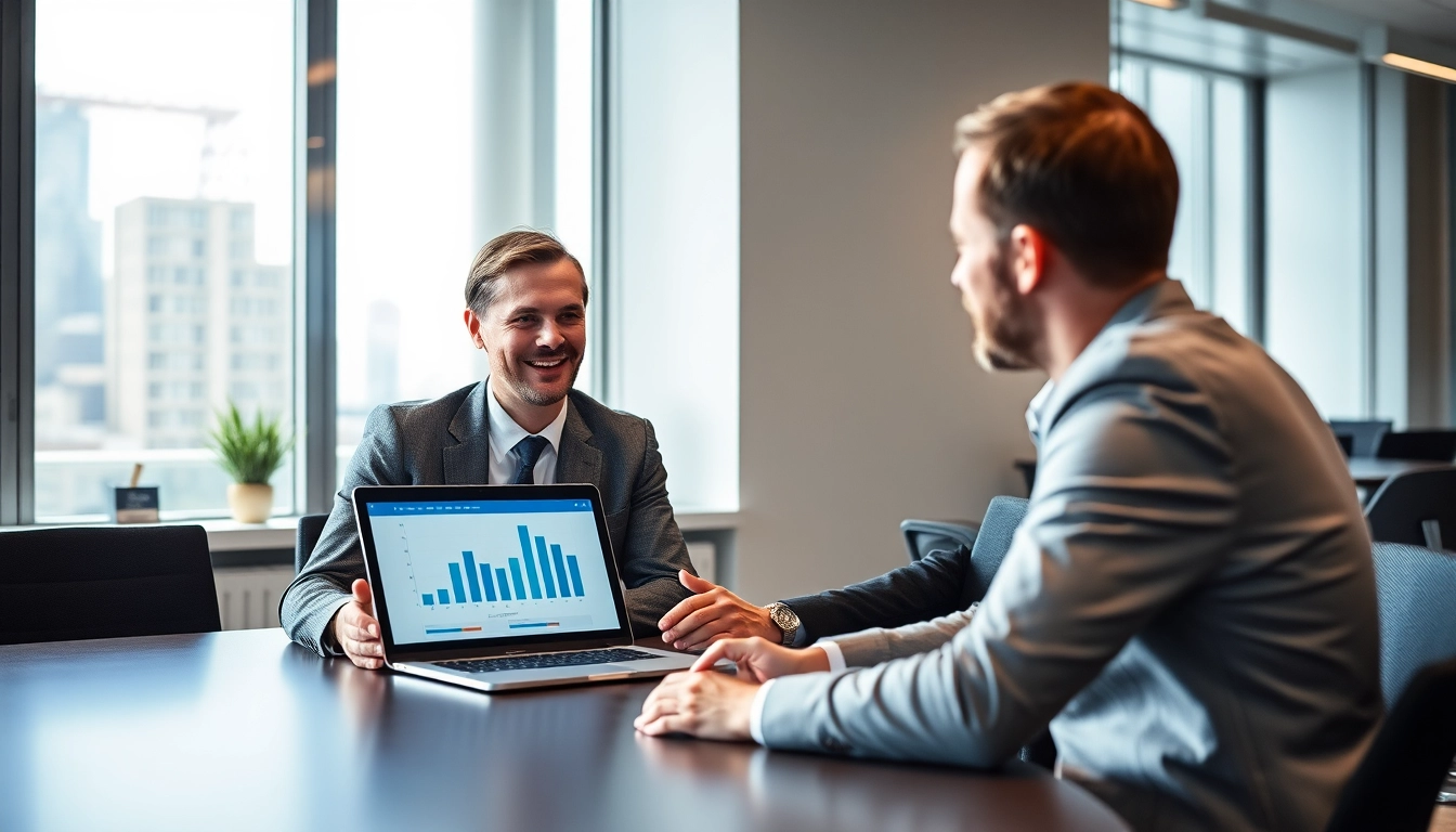 Interaktion zwischen einem Headhunter Berlin und einem Bewerber im modernen Büro, die Professionalität widerspiegelt.